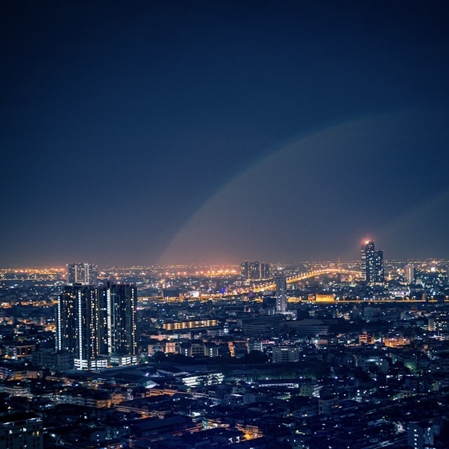 Bangkok at night — city ambience